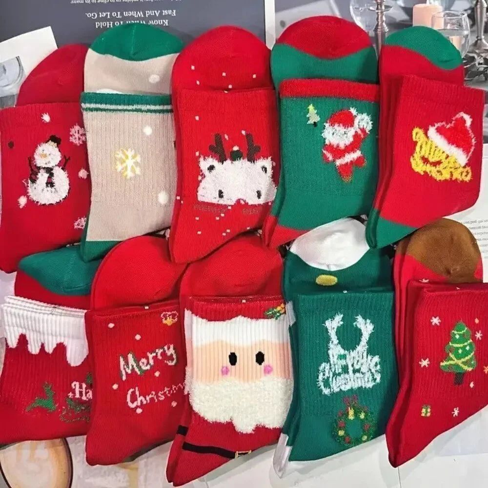 Random 5 Pairs Women's Christmas Stocking Socks Festive Holiday Designs Mid-Calf